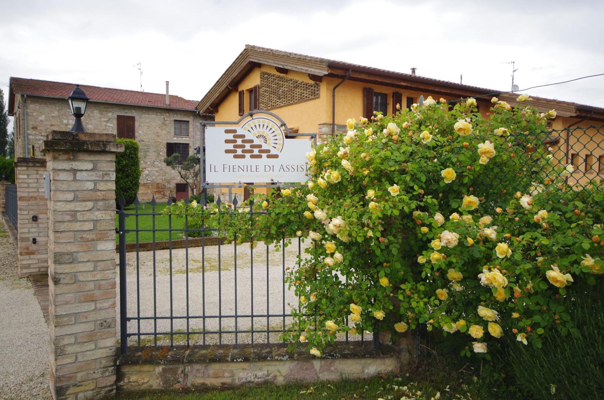 Villa Il Fienile Di Assisi Exterior foto